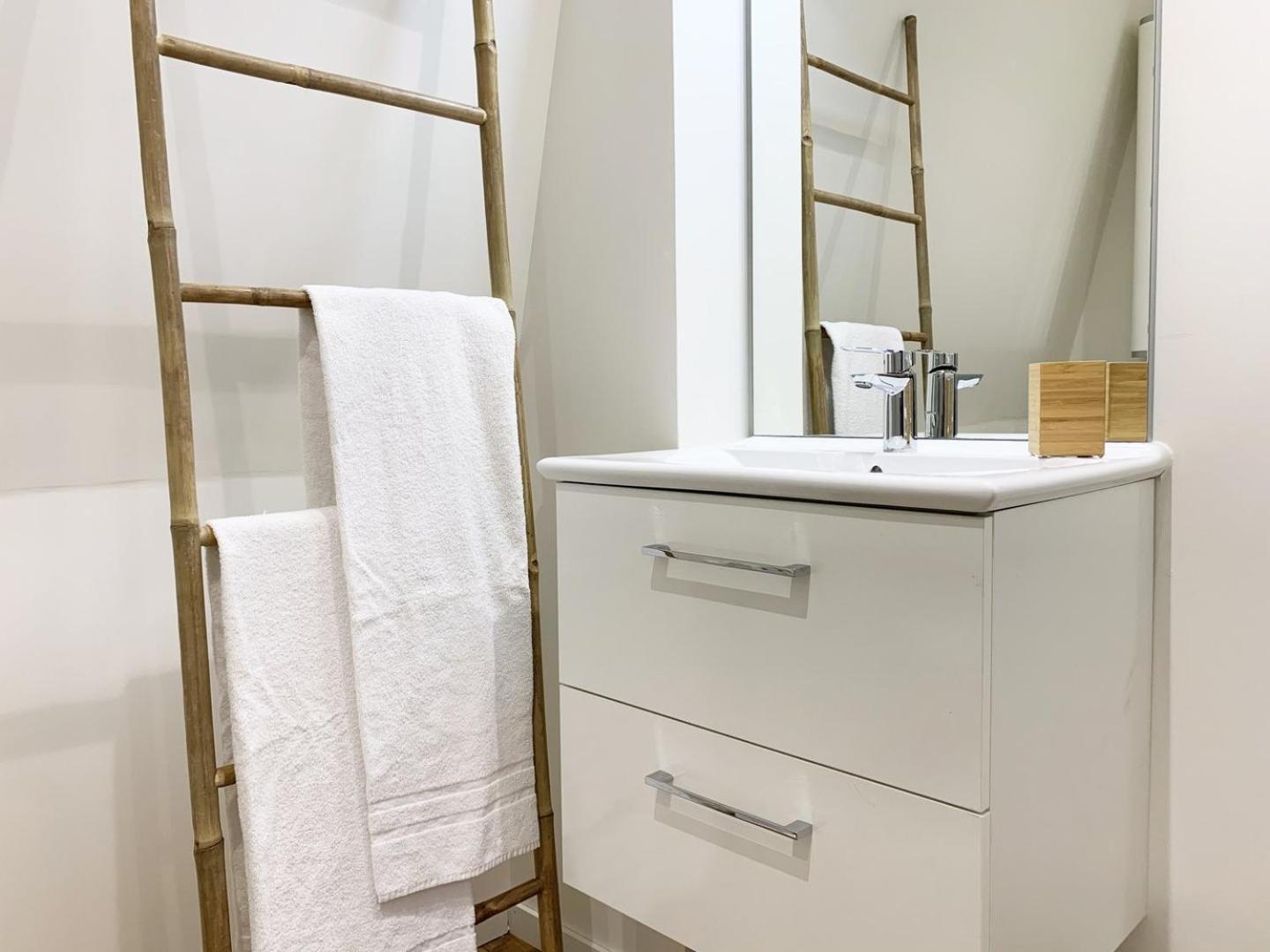 Monet - Appartement Pour 2 Personnes Chartres Eksteriør bilde