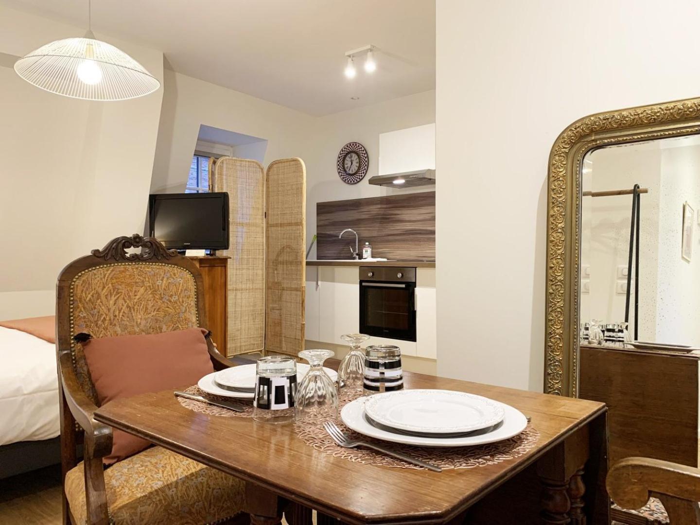 Monet - Appartement Pour 2 Personnes Chartres Eksteriør bilde